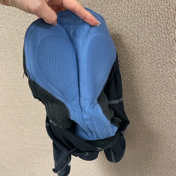 Pearl Izumi Black Athletic 🚴🚴 Cycling Shorts, size Medium, Unisex - Picture 8 of 13